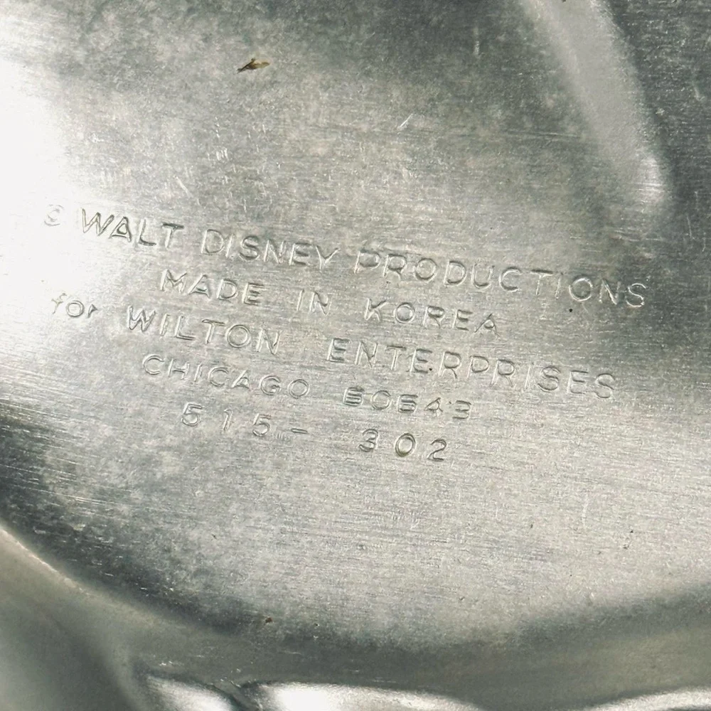 Wilton Silver Cartoon Character Cake Pan